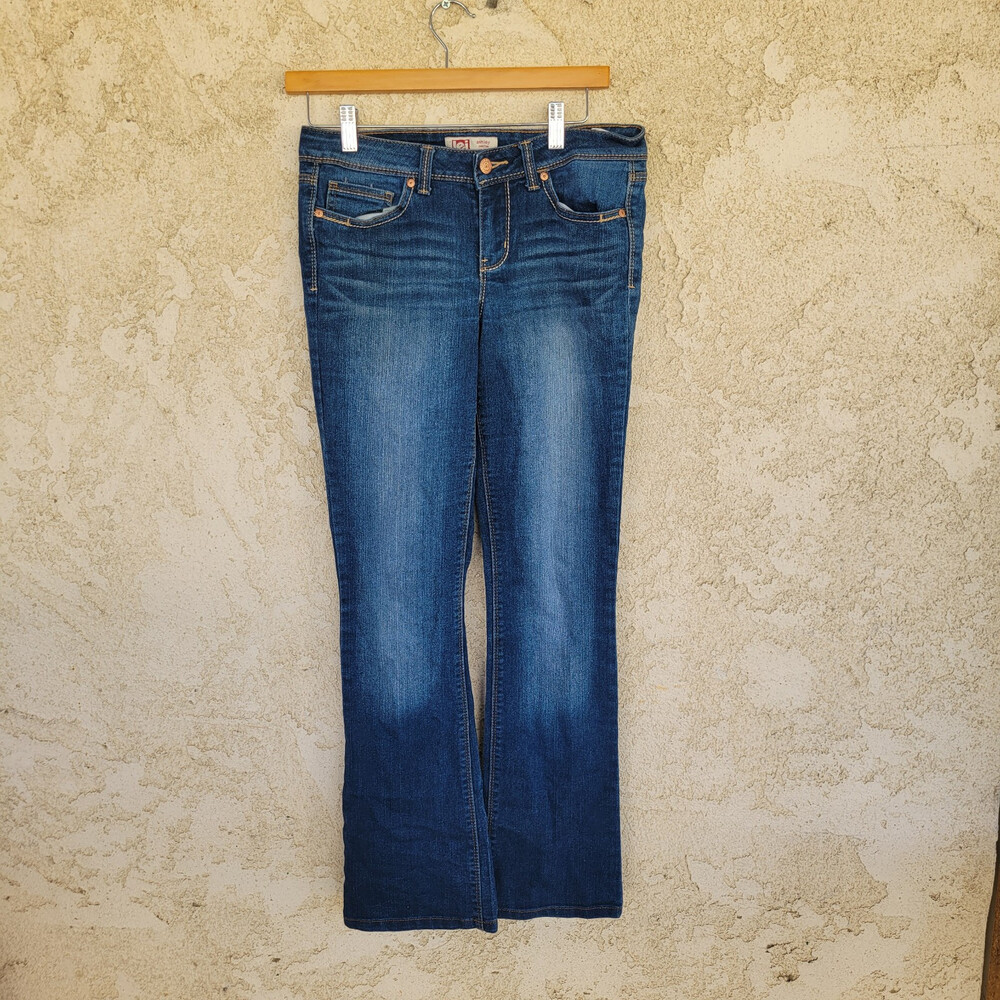 l.e.i. Denim Jeans Women's Size7 Regular Blue Ashley Slim Boot Low Rise DarkWash